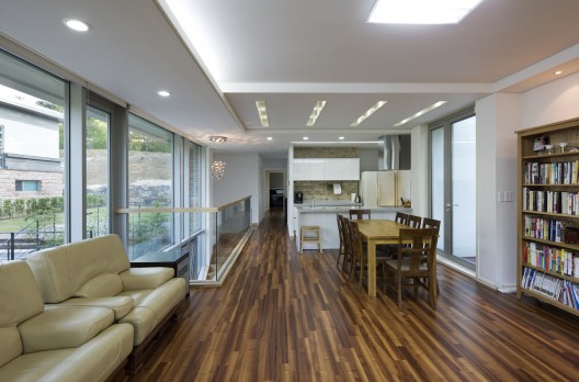 Wondangri House / UOSarchitects