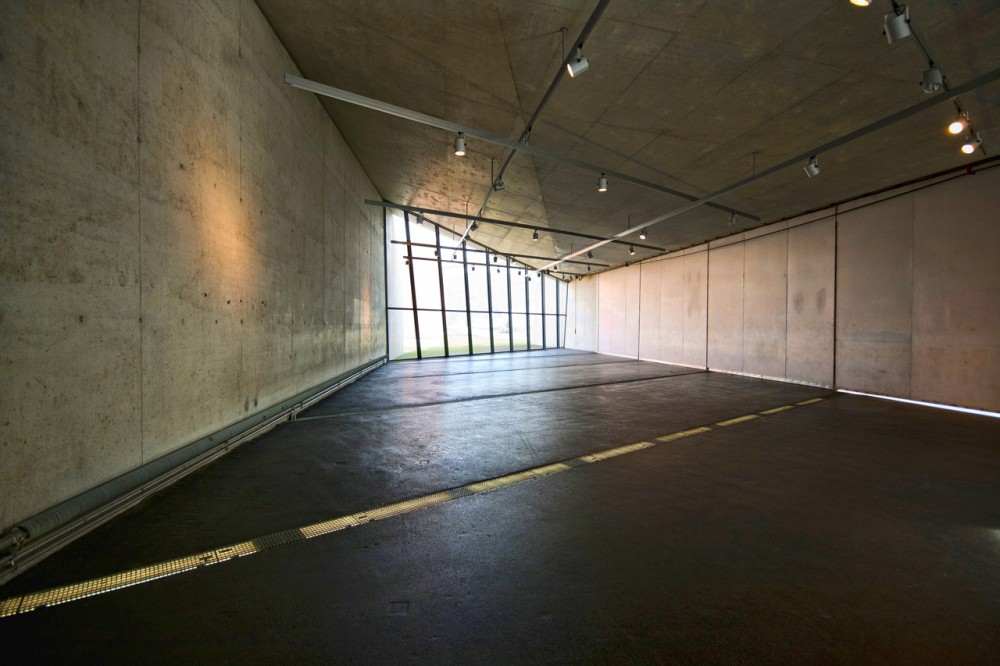 AD Classics: Vitra Fire Station / Zaha Hadid