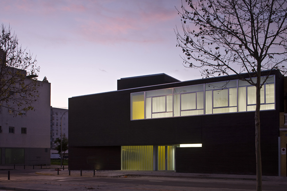 Training Center of Town Hall in Sevilla / sol89