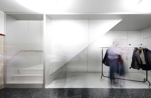 Centre For Hearing And Language / e2a