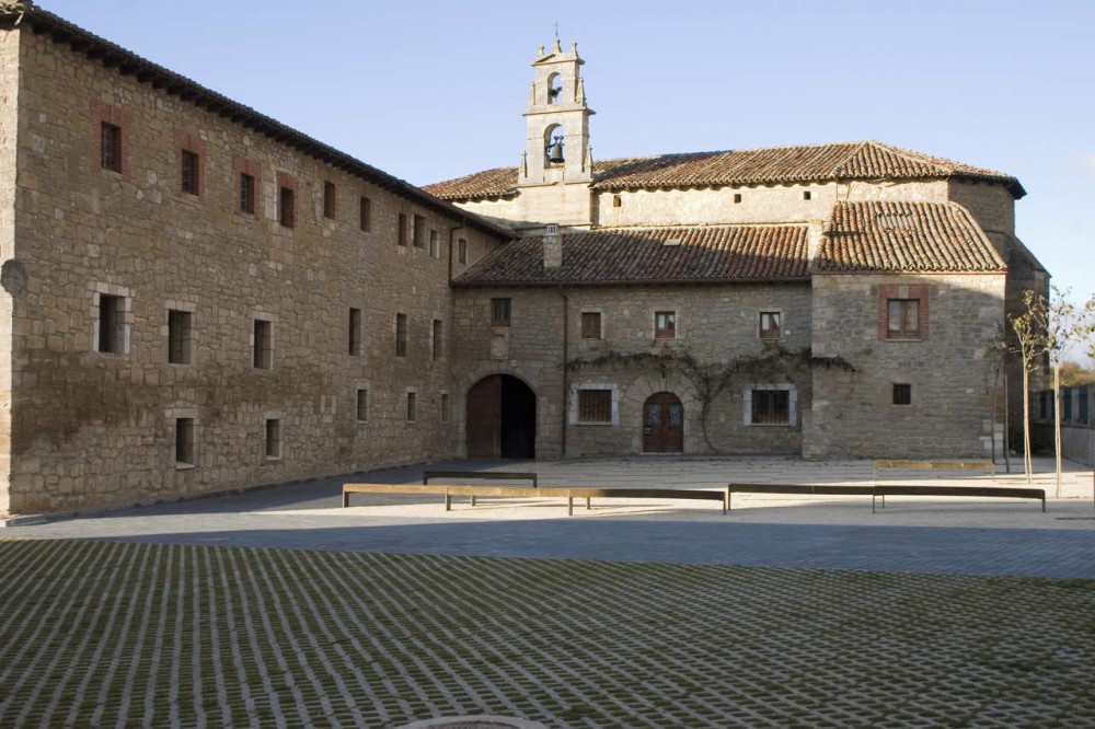 Clares Sisters Convent Refurbishment / a3gm