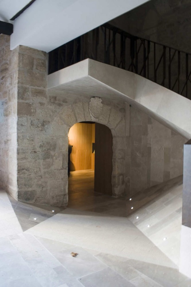 Clares Sisters Convent Refurbishment / a3gm