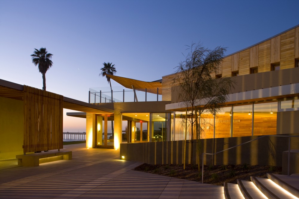 Robert Paine Scripps Forum for Science, Society and the Environment / Safdie Rabines Architects