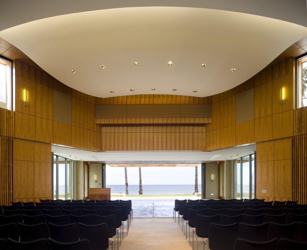 Robert Paine Scripps Forum for Science, Society and the Environment / Safdie Rabines Architects