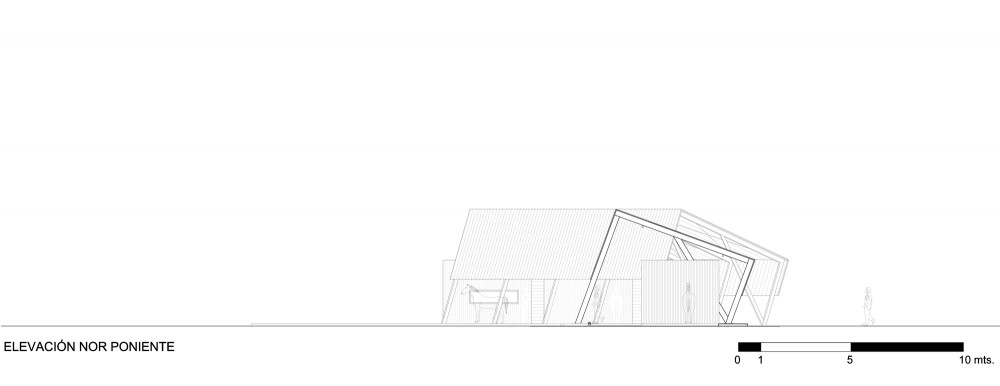 Los Leones Stables / Pablo Lamarca & Tomás Swett
