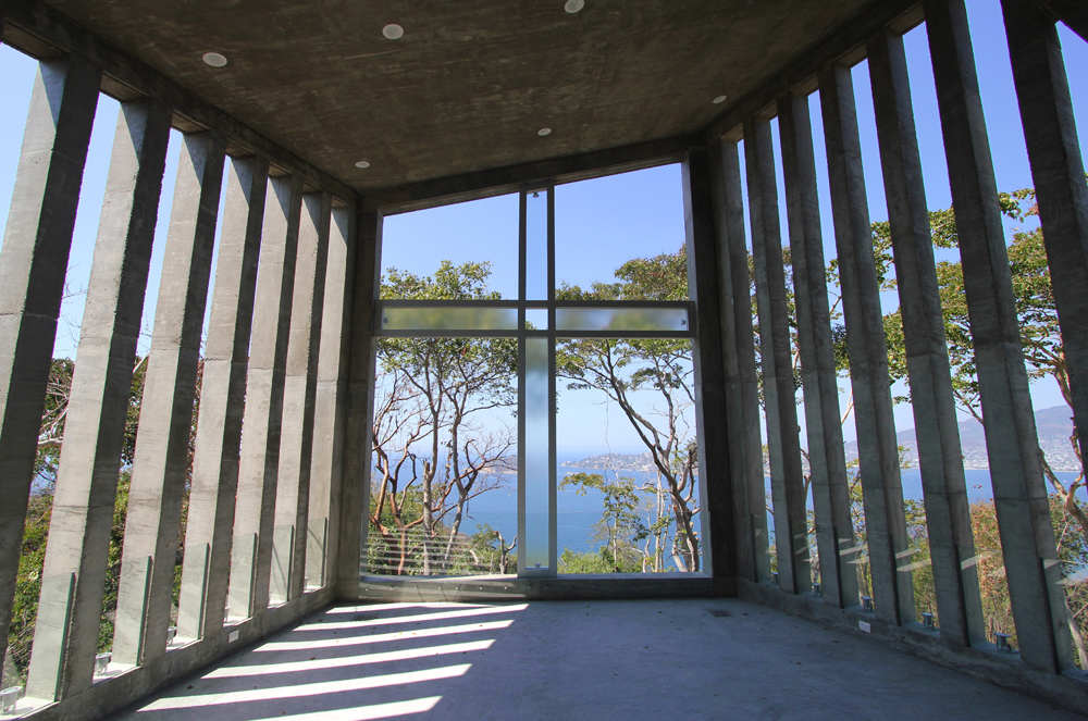 Sunset Chapel / BNKR Arquitectura