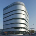 Giant INC. Headquarter Building / Studiobase Architects, Reborn Studio Giant INC. Headquarter Building / Studiobase Architects, Reborn Studio © Wei-Min Yuan