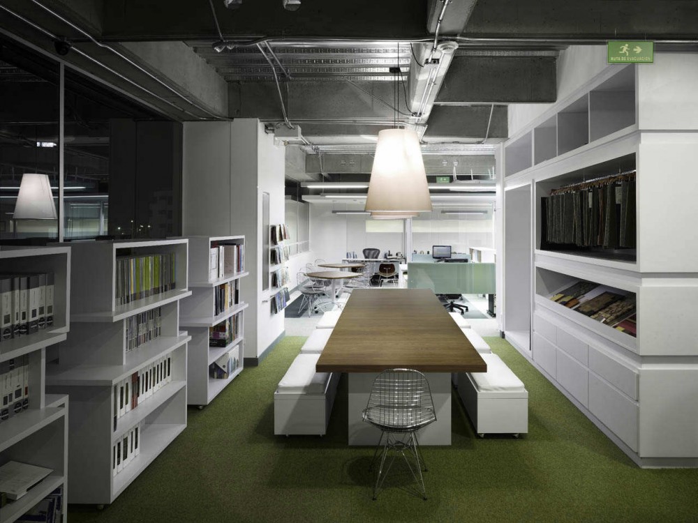 AeI Headquarters / Arquitectura e Interiores