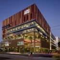 Arizona State University Walter Cronkite School of Journalism & Mass Communication / Ehrlich Architects Arizona State University Walter Cronkite School of Journalism & Mass Communication / Ehrlich Architects © Bill Timmerman