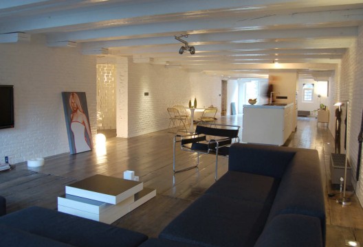 Brouwersgracht Apartment / CUBE Architecten