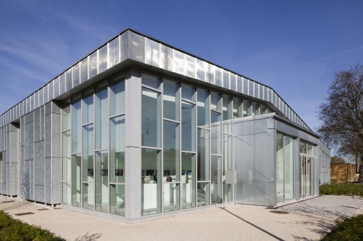 Media Library and Cultural Centre / Barbotin + Gresham Architects