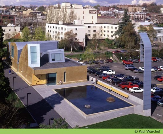 AD Classics: Chapel of St. Ignatius / Steven Holl Architects