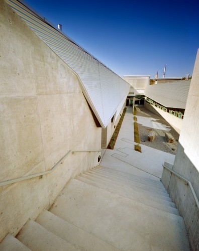 Trent University Chemical Sciences Building / Teeple Architects