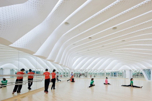 Guangzhou Opera House - Zaha Hadid Architects