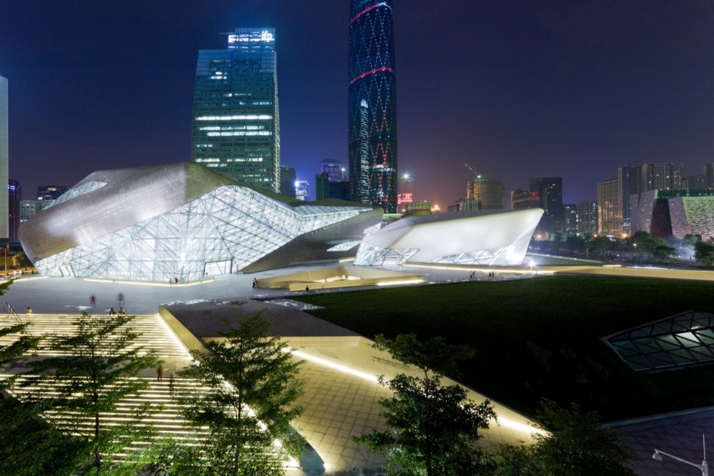 Guangzhou Opera House / Zaha Hadid Architects