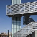 Freight House Pedestrian Bridge / BNIM Freight House Pedestrian Bridge / BNIM © Assassi