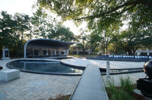 The Greater North Charleston Naval Base Memorial / BNIM