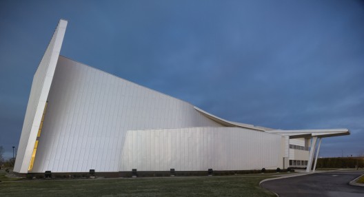 Scarborough Chinese Baptist Church / Teeple Architects