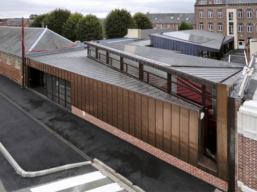 École Á Énergie Positive / Gemaile RECHAK Architecte