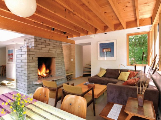 Nature Preserve House / John McLeod Architect