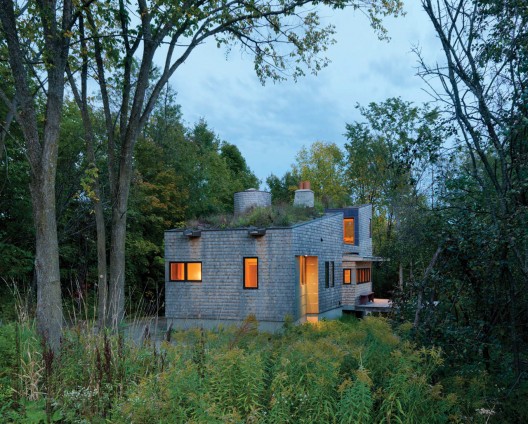Nature Preserve House / John McLeod Architect