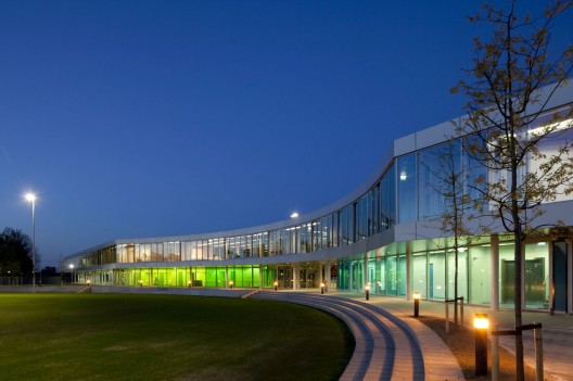 Ronald McDonald Centre / Fact Architects