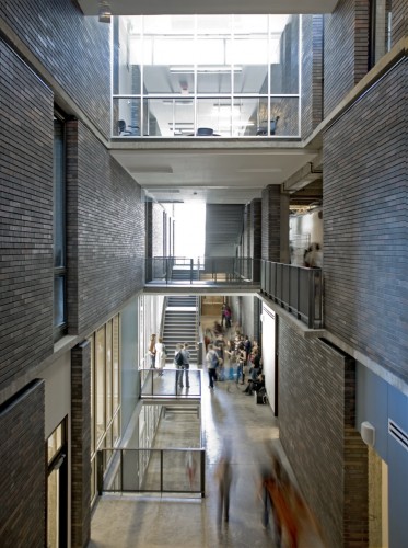 Booker T. Washington High School for the Performing and Visual Arts / Allied Works Architecture