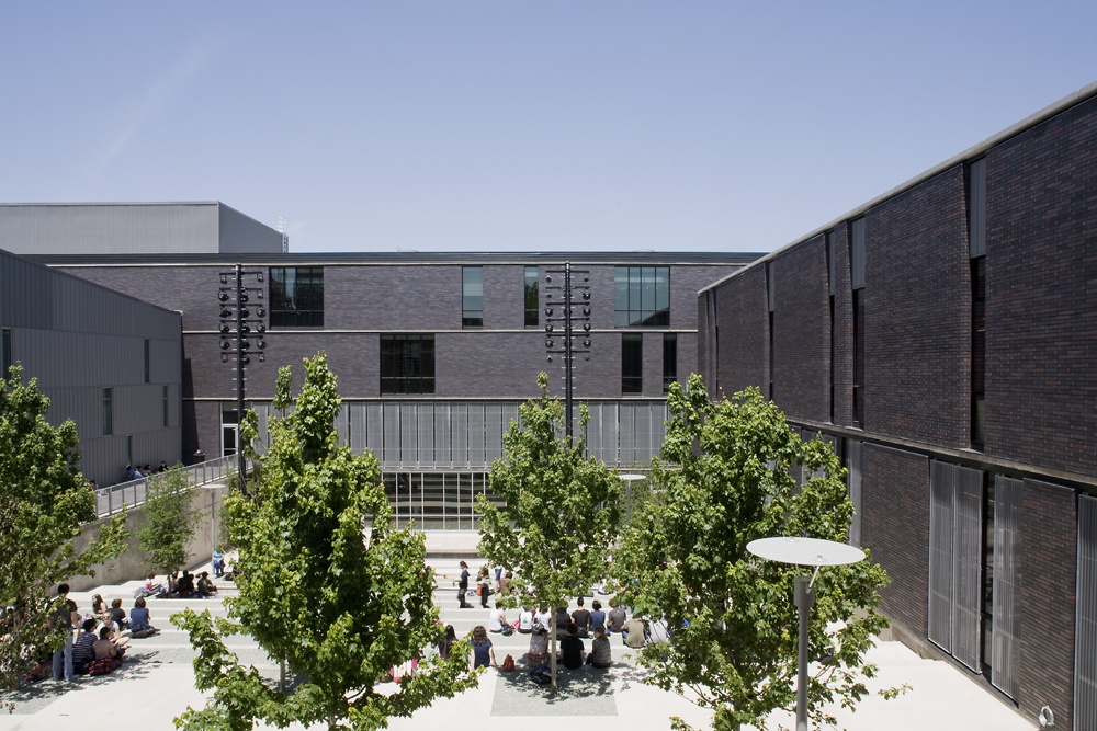Booker T. Washington High School for the Performing and Visual Arts / Allied Works Architecture