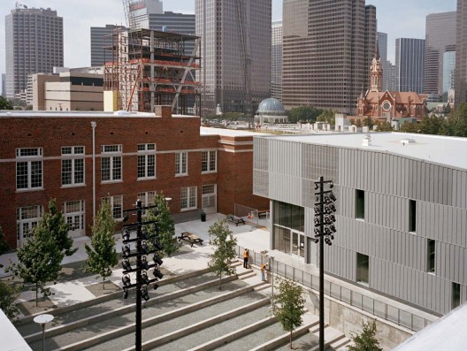 Booker T. Washington High School for the Performing and Visual Arts / Allied Works Architecture