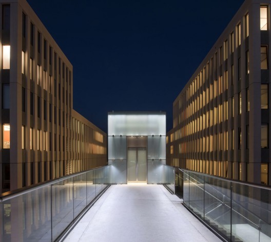 B9 Bridge Telekom / Schlaich Bergermann Und Partner