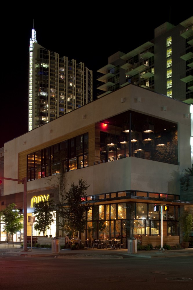 La Condesa / Michael Hsu Office of Architecture