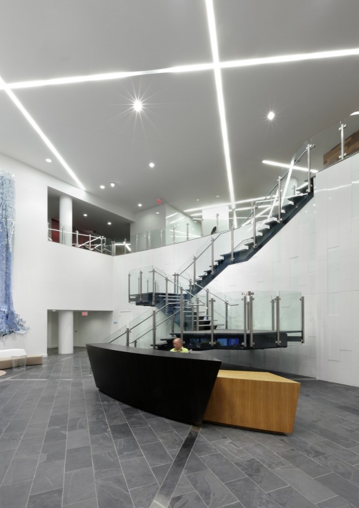 The Ascent at Roebling’s Bridge / Daniel Libeskind