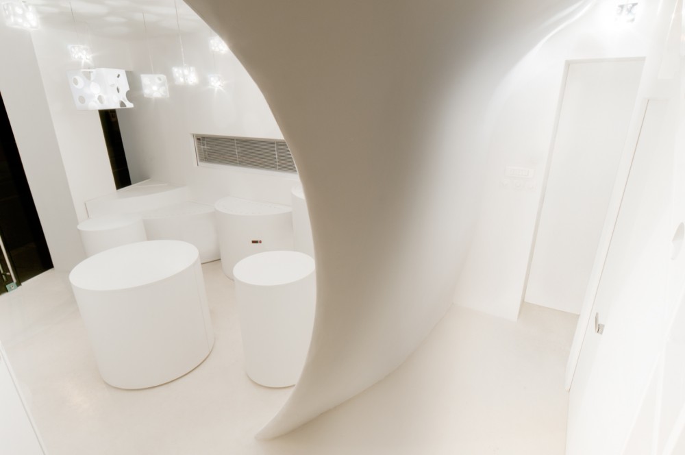 Salon du Fromage / Kotaro Horiuchi Architecture