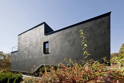 Little Black Dress / AllesWirdGut Architektur