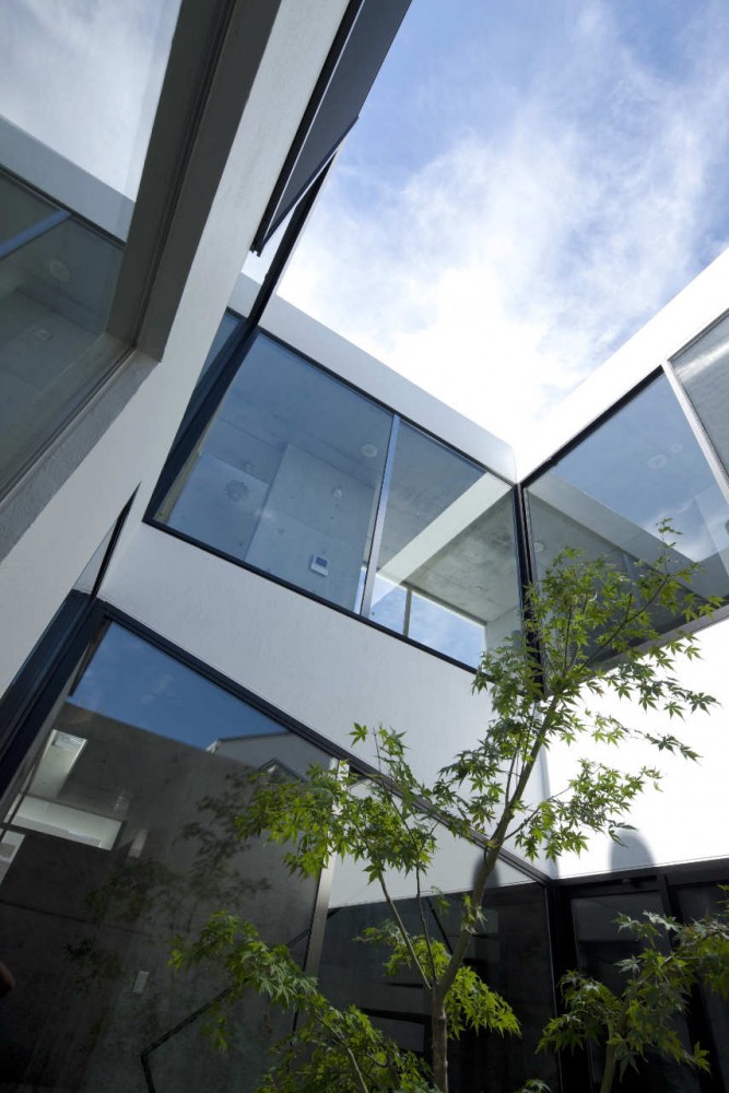 Edge / Apollo Architects & Associates