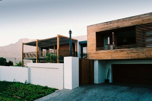 Cohen Residence / KUBE Architecture