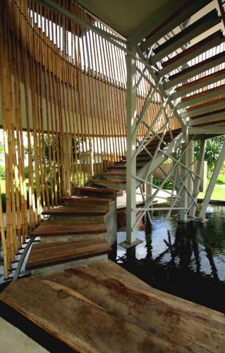 Kayu Aga / Yoka Sara International