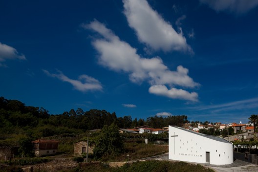 Santa Ana’s Chapel / e|348 arquitectura