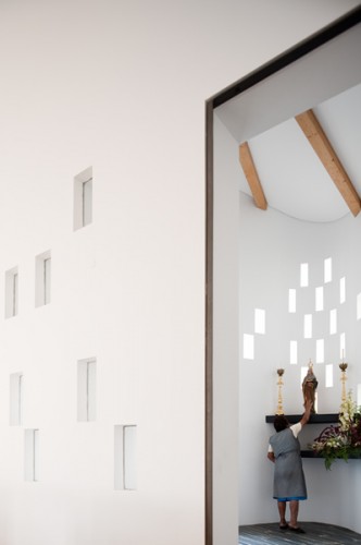 Santa Ana’s Chapel / e|348 arquitectura