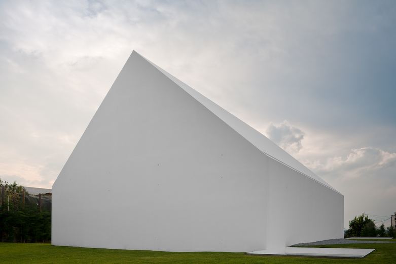 House In Leiria / Aires Mateus