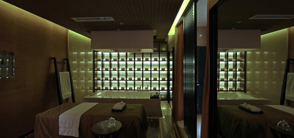 Qing Shui Wan Spa Hotel / Nota Design International pet Ltd