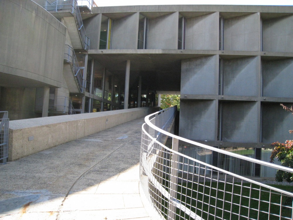 AD Classics: Carpenter Center for the Visual Arts / Le Corbusier