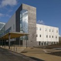 New Stobhill Hospital / Reiach And Hall Architects New Stobhill Hospital / Reiach And Hall Architects © Reiach And Hall Architects