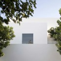 Non Visible House / Paritzki Liani Architects Non Visible House / Paritzki Liani Architects © Amit Geron
