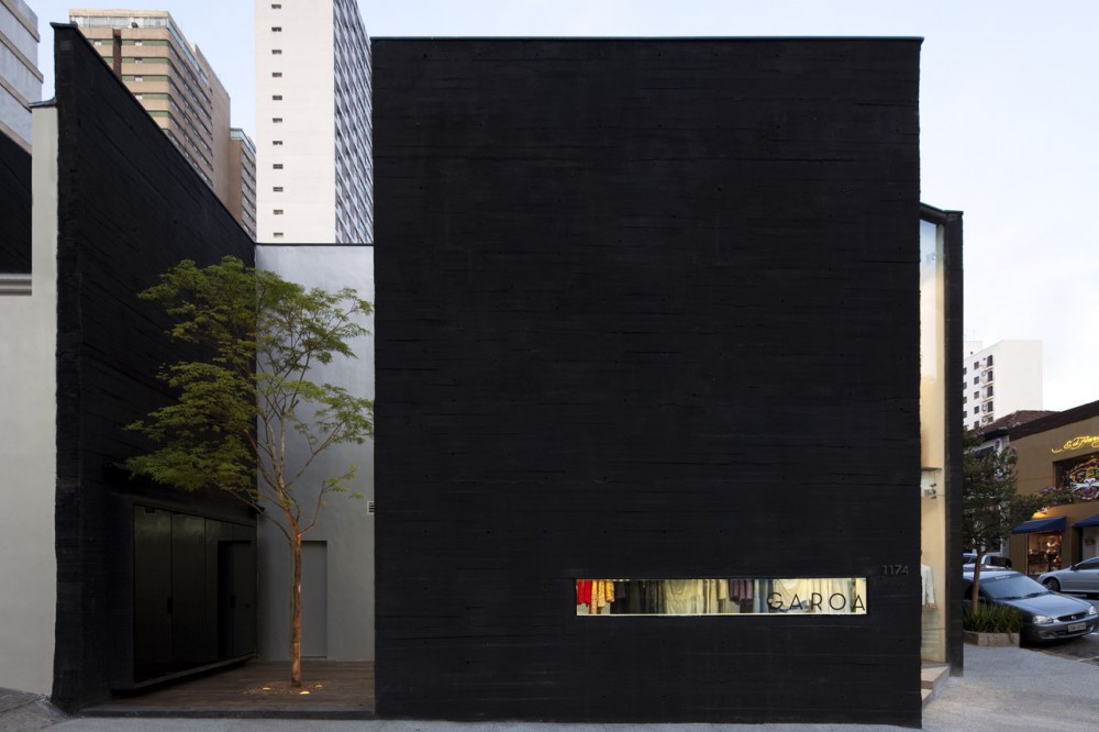 The Garoa Store / Una Arquitetos