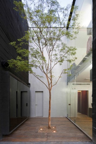The Garoa Store / Una Arquitetos