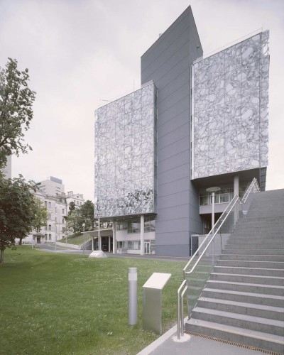 Research Center For Molecular Medicine / Kopper Architektur