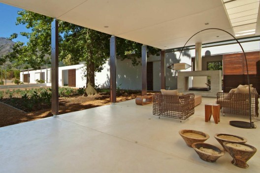 Maison / Van Der Merwe Miszewski Architects