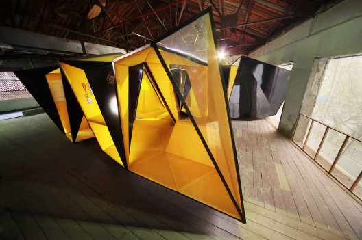 Lunar Pop-up Store / bynStudio