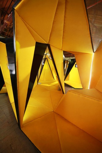 Lunar Pop-up Store / bynStudio